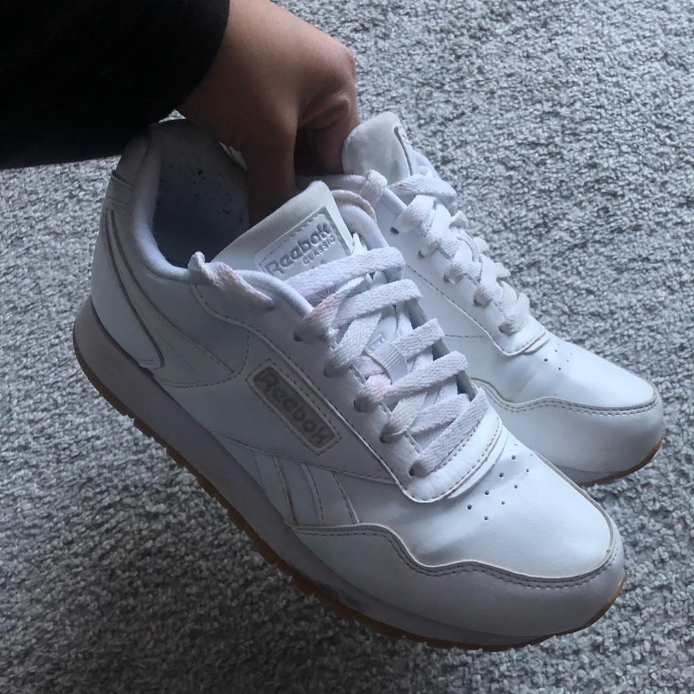 Reebok sneakers size 7